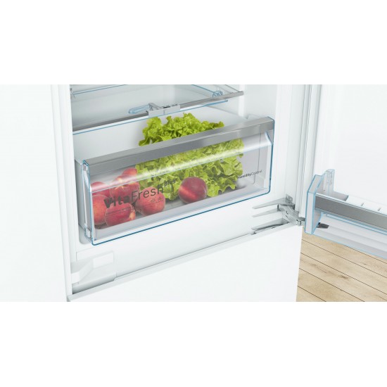 Bosch Serie 6 KIS86AFE0 fridge-freezer Built-in 266 L E