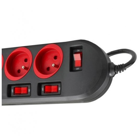 Maclean MCE204 power extension 1.5 m 5 AC outlet(s) Indoor Black, Red