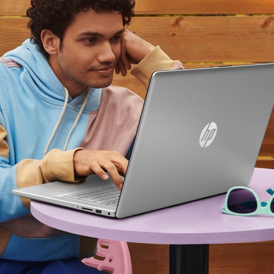 HP 17-cn3119nw Laptop 43.9 cm (17.3