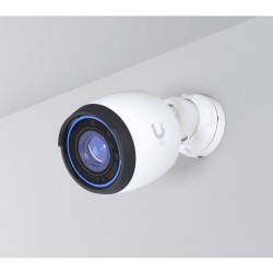 Ubiquiti G5 Professional Bullet IP security camera Indoor & outdoor 3840 x 2160 pixels Ceiling/Wall/Pole