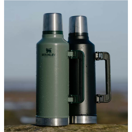 Stanley Thermos Legendary Classic Matte Black 2.3 l